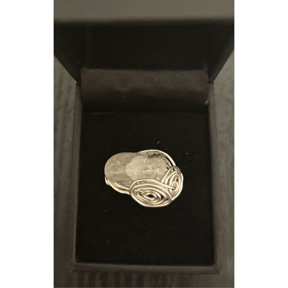 Silver Wire Ring Size 8 - Picture 1 of 4